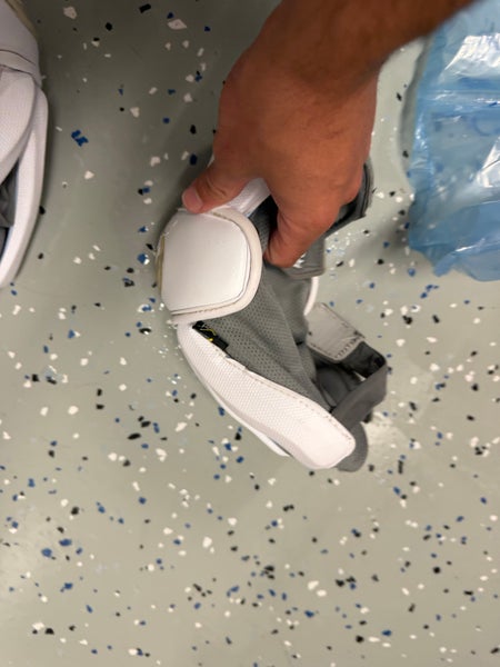 Medium Adult Maverik Rome Arm Pads (Used)