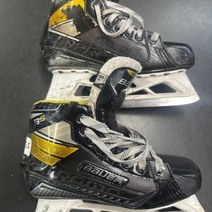 Bauer Supreme 3S Hockey Goalie Skates Regular Width Size 5.5 (Used)