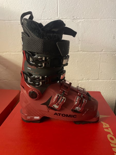 Mondo 23 & 23.5 Women's Atomic Hawx Prime 95 W GW Ski Boots Medium Flex (New)