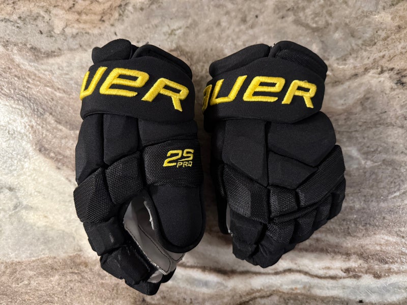 Canucks Nils Hoglander Bauer Supreme 2S Pro Gloves 13" Pro Stock (Used)