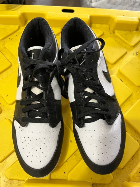 Unisex Size M 10.0 (W 11.0) Nike Low Top Molded Cleats (Used)