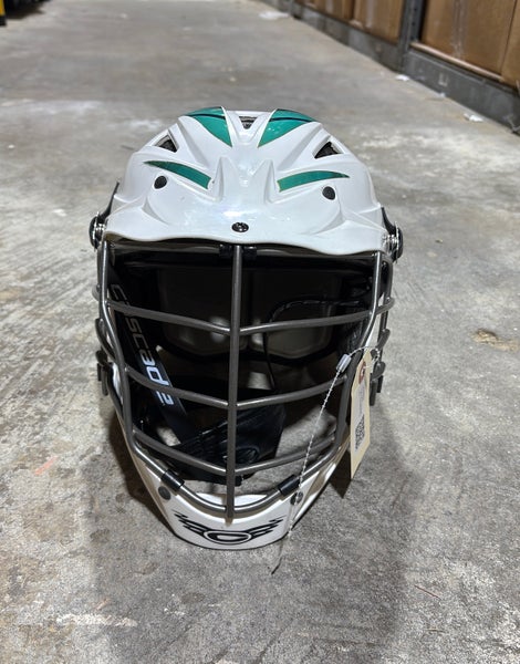 White Adult Cascade CPV-R Helmet (Used)
