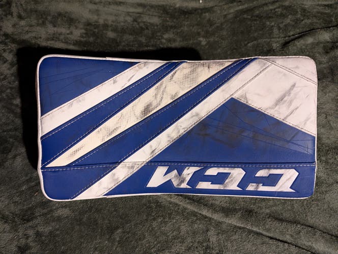 CCM Extreme Flex E5.9 Regular (Used)