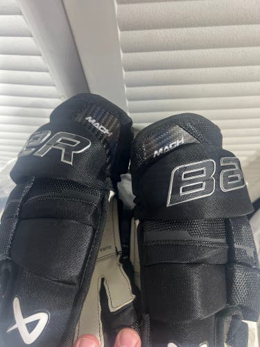New Bauer Supreme Mach Gloves Senior 14”