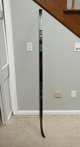 Senior CCM Right Handed Hockey Stick P28 70 Flex (New)