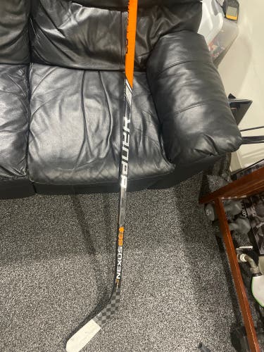 Intermediate Bauer Custom Right Handed Hockey Stick P28 65 Flex (Used)