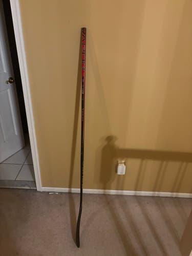 NJ Devils Barely Used Bauer AG5NT (Hyperlite 2 graphic) Right Handed Hockey Stick P92M 87 Flex