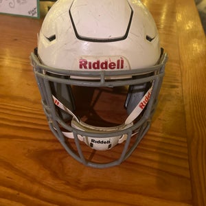 Youth Medium Riddell SpeedFlex Helmet (Used)