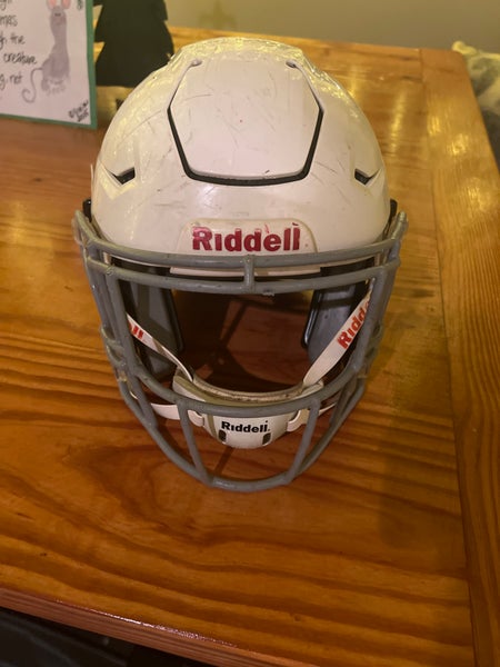 Youth Medium Riddell SpeedFlex Helmet (Used)
