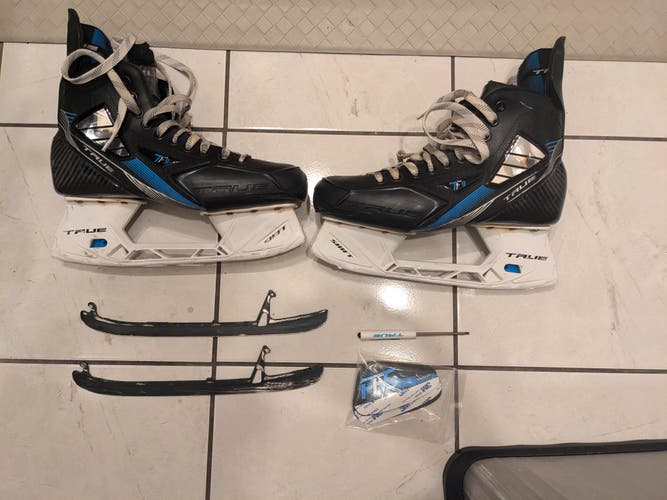 True TF9 Hockey Skates Regular Width 9.5 (Used)
