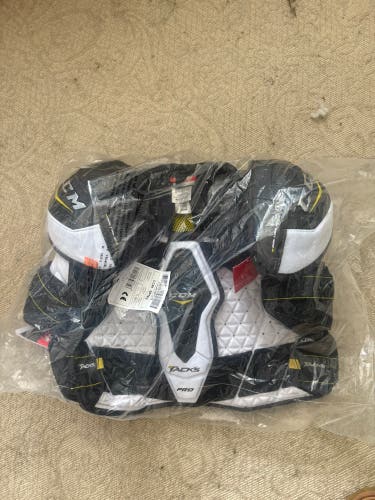 Large Senior CCM Tacks Pro Shoulder Pads (New)