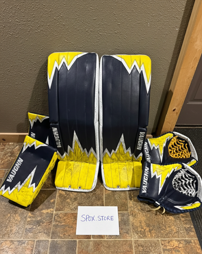 34"+2” Vaughn SLR2 Pro Carbon Goalie Set – University of Michigan Edition (READ DESCRIPTION)