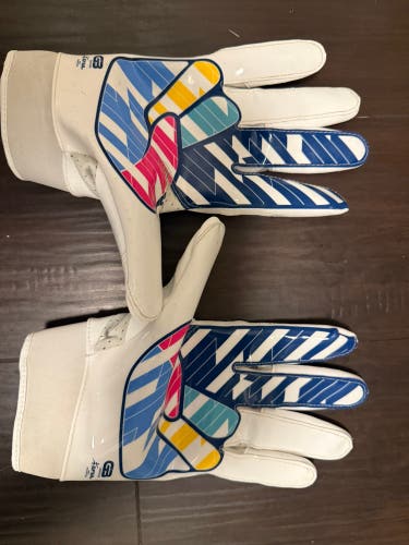 Grip Boost Adult Large Football Gloves ( Used: In Great Condition ) - White Peace Sign Crucial Catch