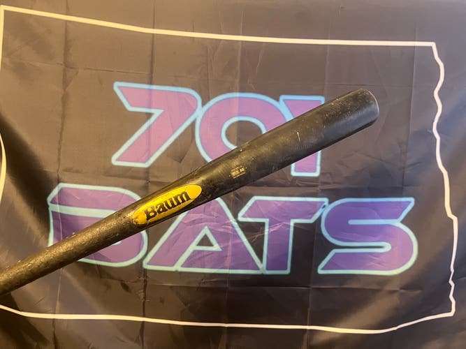 2025 Baum Gold Maple Wood Composite BBCOR Certified Bat (-3) 31 oz 34"