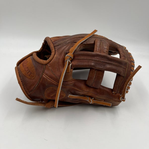 Wilson A2000 DP15 11.75 Infield Baseball Glove