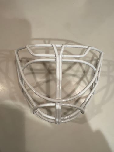 Senior Bauer Goalie White Cat Eye Cage Pro Stock (New)