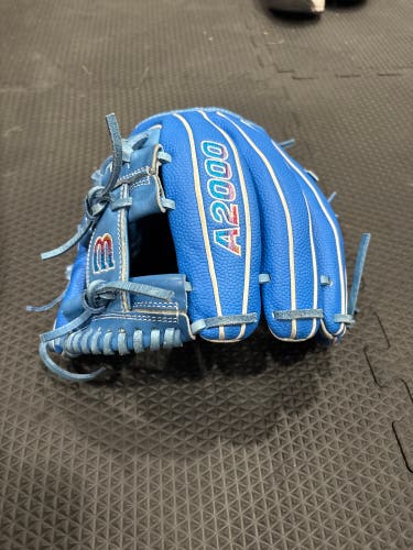 2024 Wilson A2000 RH Infield Baseball Glove 11.5" (New)