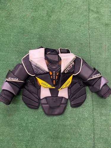 Senior XL CCM Axis 2 Goalie Chest Protector (Used)