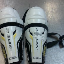 Used Bauer S150 Youth Shin Guards White 9" 11339-S000196876