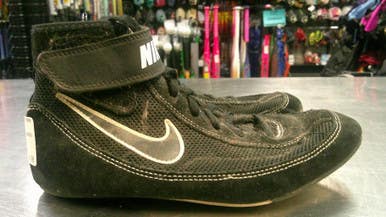 Used Nike Wrestling Shoes Grey Junior 05 11868-S000066711