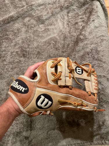 Wilson A2000 RH Infield Baseball Glove 11.5" (Used)