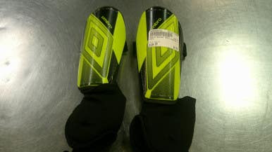 Used Umbro Soccer Shin Guards Junior Yellow SM 11868-S000066672