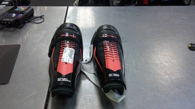 Used Bauer LIL SPORT Youth Shin Guards Black 10" 11339-S000196323