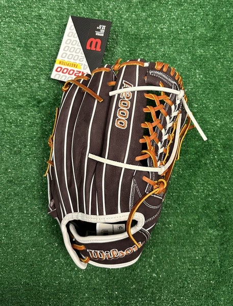 Wilson A2000 12.5" T125 Fastpitch Softball Outfield Glove - Buffed Purple