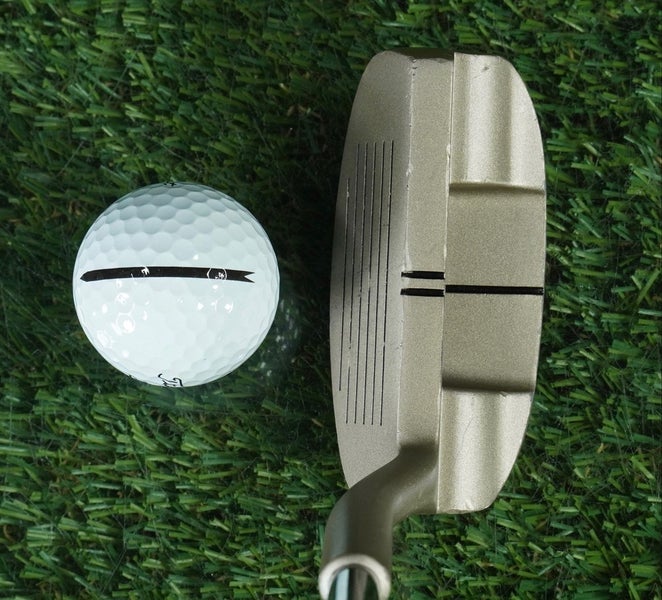 TRUE ACE CHIPPER 34" APOLLO SHAFT RH WITH LAMKIN CROSSLINE MIDSIZE GRIP ~ LOOK!!