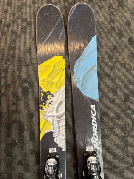 Men's Nordica Unleashed 108 174 cm Powder Skis Max Din 12 (Used)