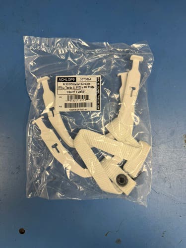 10 pack Ccm tacks/910 white earloops