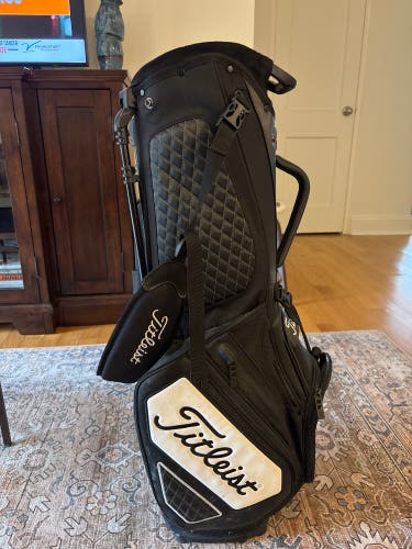 Titleist Premium Stand Bag (Used)