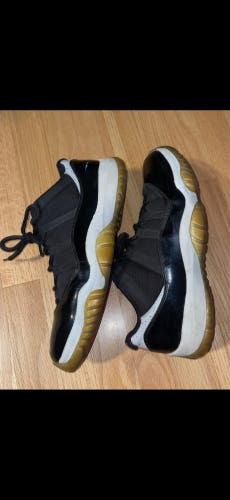 Jordan 11 low Men’s Size 12