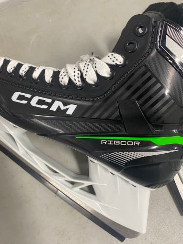 CCM Ribcor RIB XT Hockey Skates Regular Width 12 (New)