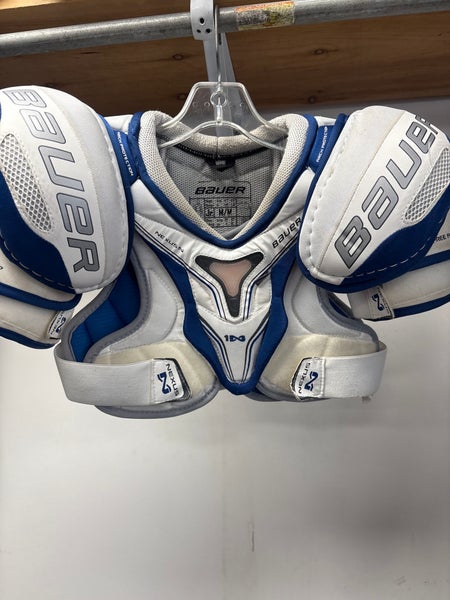 Medium Junior Bauer Nexus 1N Shoulder Pads (Used)