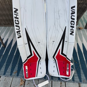 31" Vaughn SLR3 Pro Goalie Leg Pads (Used)