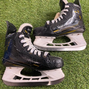 Bauer Supreme M5 Pro Hockey Skates | Intermediate 4.5 (Fit 2)