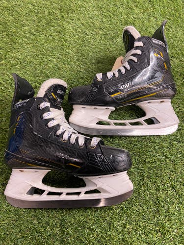 Bauer Supreme M5 Pro Hockey Skates | Intermediate 4.5 (Fit 2)
