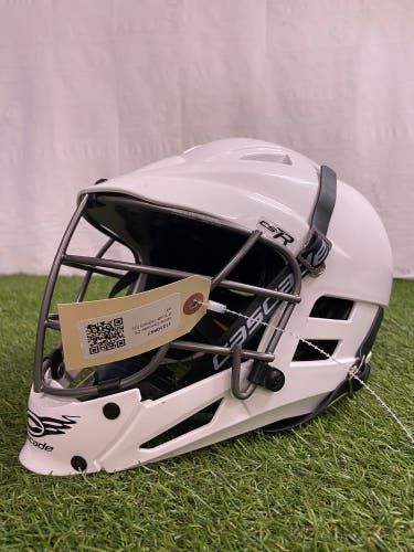 White Cascade CS-R Youth Helmet (Used)