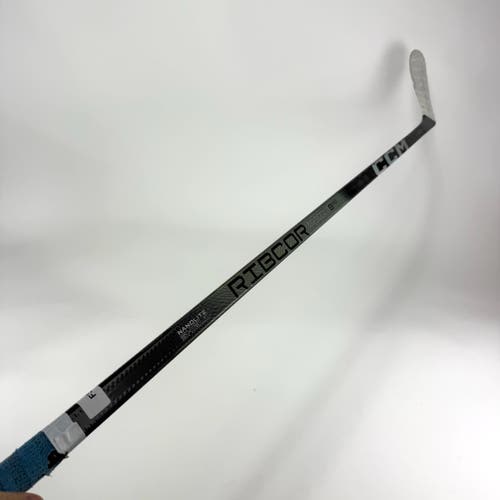 Used Left CCM Ribcor Trigger 8 Pro | 85 Flex P28 Curve Grip | F356