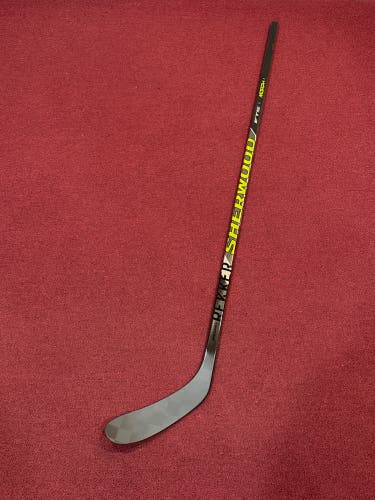 Senior Sher-Wood Rekker Right Handed Hockey Stick P28 75 Flex (New) Item#R1T