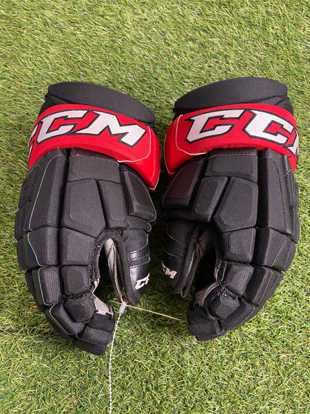 Black Senior CCM U+ Crazy Light Gloves 14" Pro Stock (Used)