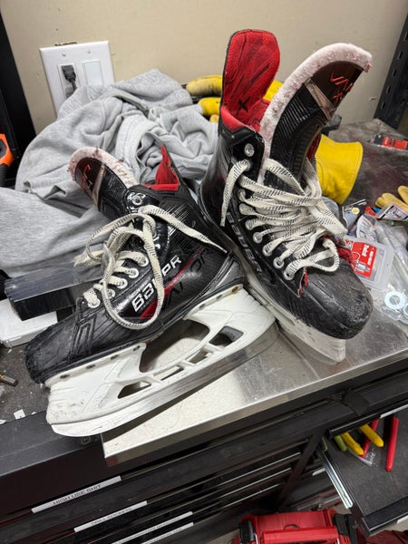 2023 Bauer Vapor X4 Hockey Skates 7.5 (Used)