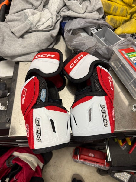 Senior Small CCM JetSpeed FT6 Elbow Pads (Used)