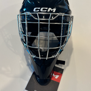 CCM AXIS XF Goalie Helmet & Cage Large (New)