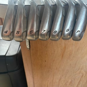 Men's TaylorMade RocketBallz Right Handed Iron Set Regular Flex Steel Shaft (Used)