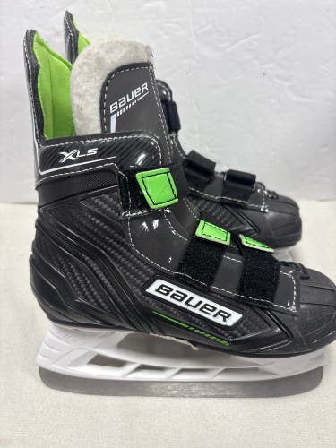 Bauer XLS Hockey Skates Regular Width 10 (Used)