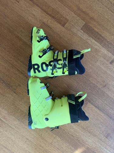 Mondo 24 & 24.5 Kid's Rossignol All Mountain AllTrack Ski Boots Soft Flex (Used)