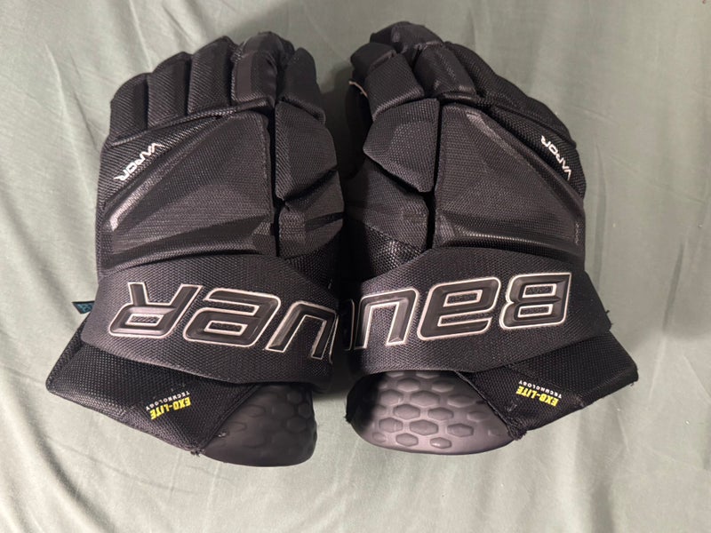 Bauer Vapor Hyperlite Gloves 14" (Used)
