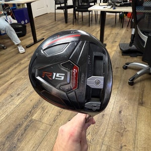 Men's TaylorMade R15 Black Right Handed Driver Stiff Flex 9.5 Loft (Used)